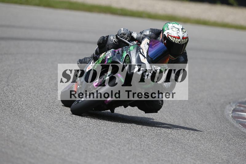 /Archiv-2024/29 12.06.2024 MOTO.CH Track Day ADR/Gruppe blau/114